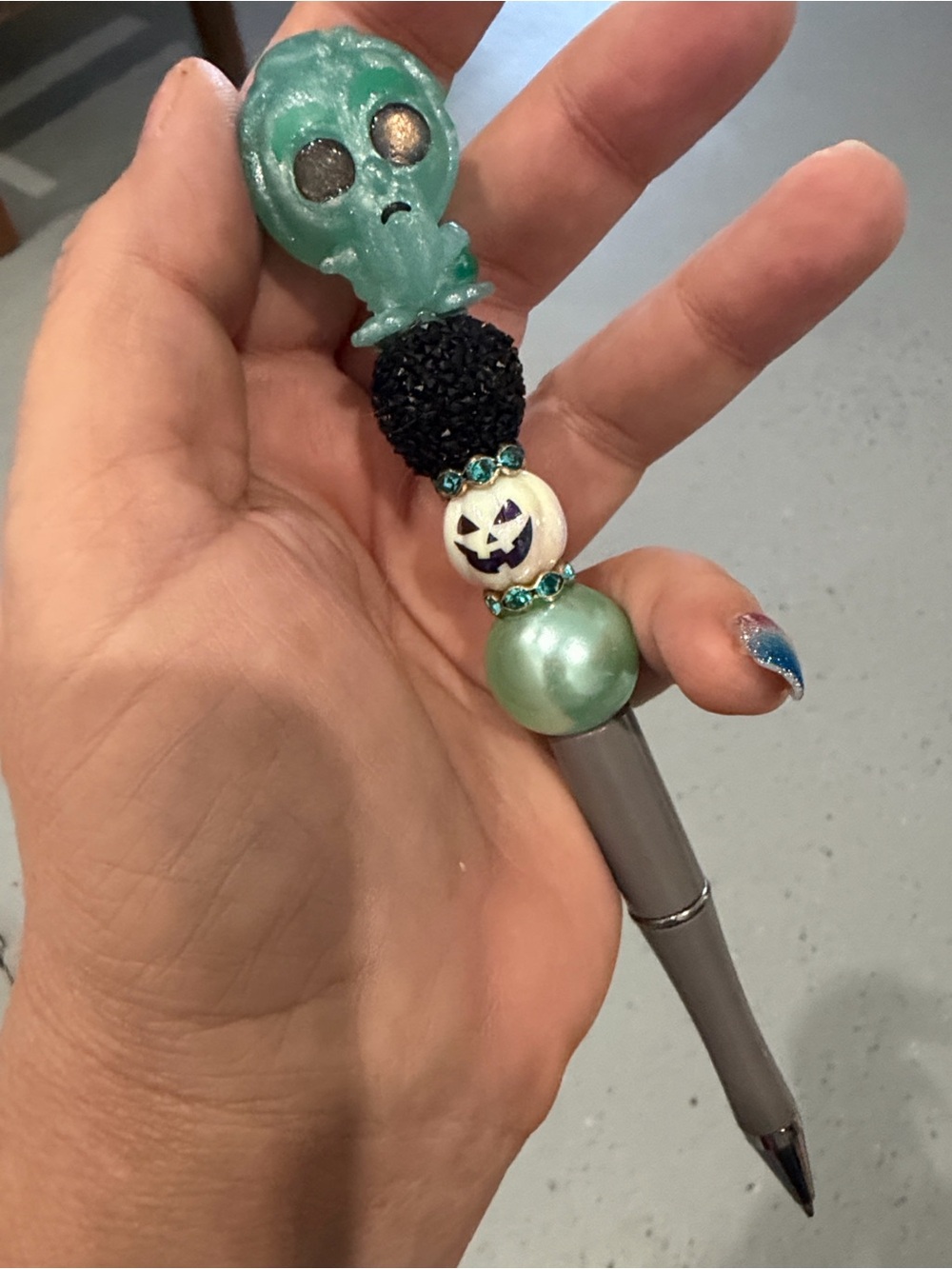 GUS Haunted Mansion Doorables Pen